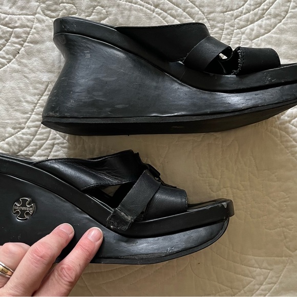 Harley-Davidson Platform Sandals. Black with Metal Accents. Size US 8/EU 39 - Picture 3 of 11